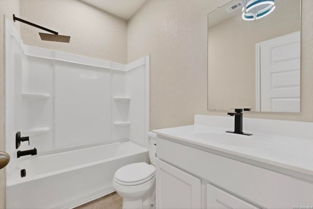 1220 Thea Cv, New Braunfels, TX 78130