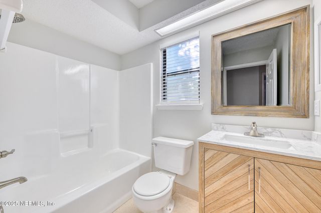 2148 HEATH GREEN Place N, Jacksonville, FL 32246