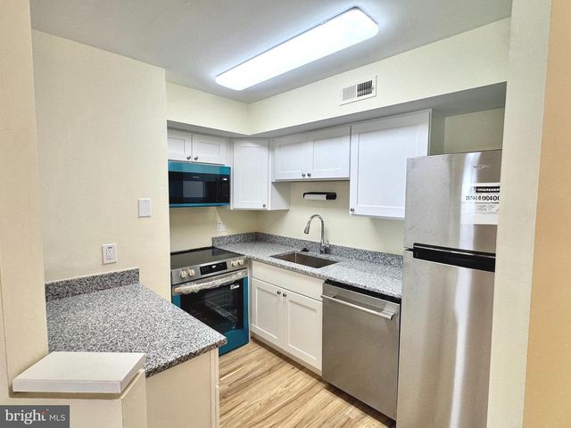 29011 ATKINSON, Holland, PA 18966