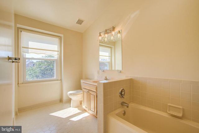 5946 WESCOTT HILLS WAY, Alexandria, VA 22315