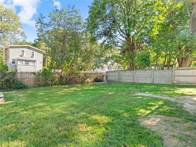 94 Holmes Road, Warwick, RI 02886