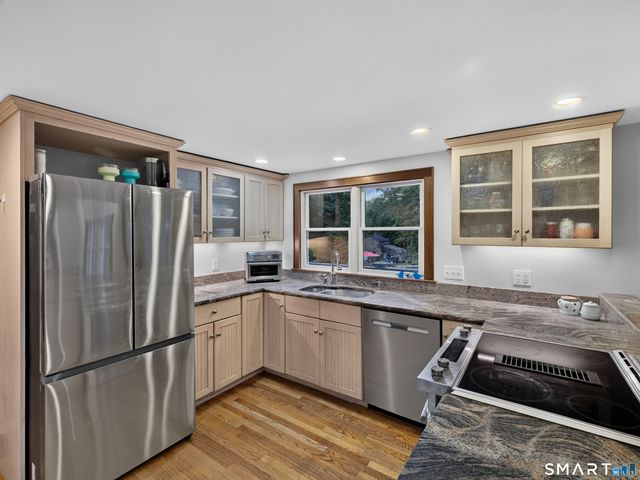 170 Dennison Road, Westbrook, CT 06498