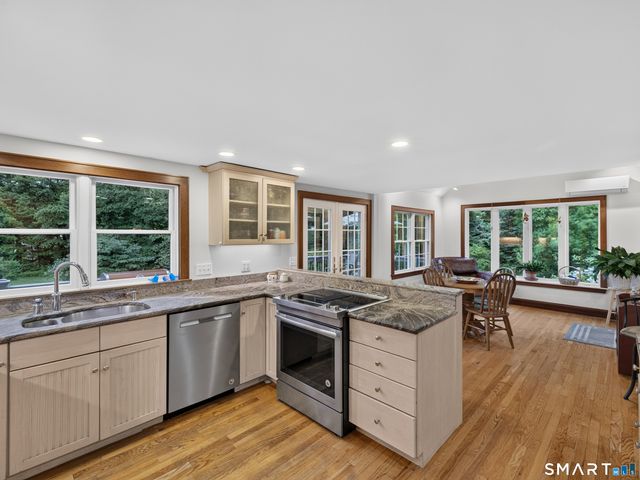 170 Dennison Road, Westbrook, CT 06498