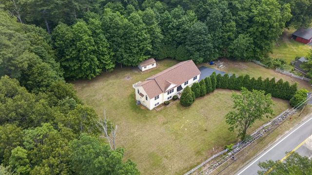 129 East Main Street, Hampstead, NH 03826