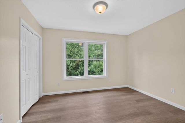129 East Main Street, Hampstead, NH 03826