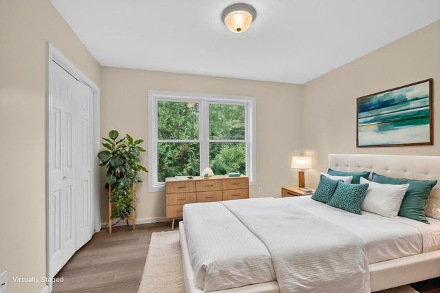 129 East Main Street, Hampstead, NH 03826