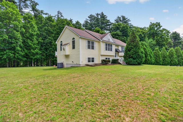 129 East Main Street, Hampstead, NH 03826
