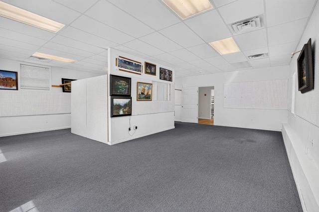 129 East Main Street, Hampstead, NH 03826