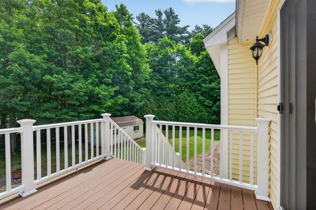 129 East Main Street, Hampstead, NH 03826