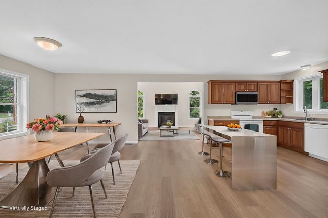 129 East Main Street, Hampstead, NH 03826
