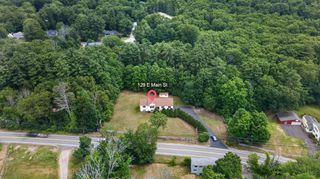 129 East Main Street, Hampstead, NH 03826
