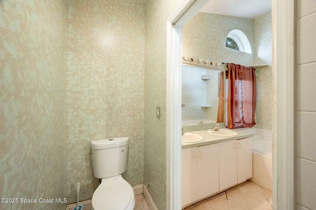 2898 Hagdom Avenue SE, Palm Bay, FL 32909