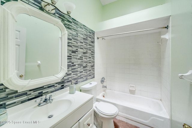 2898 Hagdom Avenue SE, Palm Bay, FL 32909