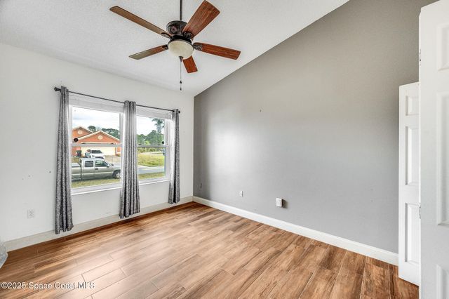 2898 Hagdom Avenue SE, Palm Bay, FL 32909