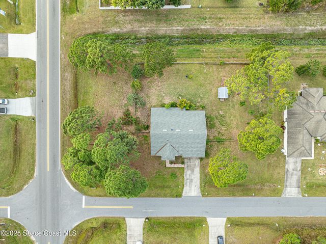 2898 Hagdom Avenue SE, Palm Bay, FL 32909