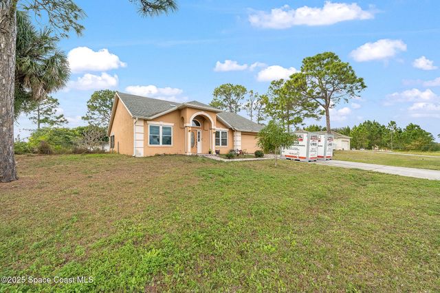 2898 Hagdom Avenue SE, Palm Bay, FL 32909