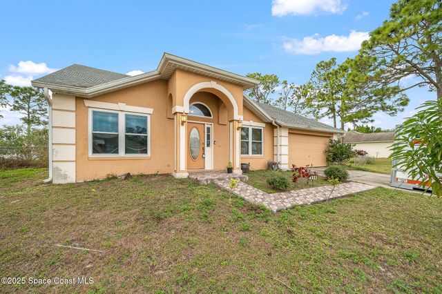 2898 Hagdom Avenue SE, Palm Bay, FL 32909