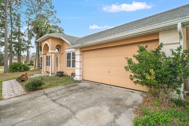 2898 Hagdom Avenue SE, Palm Bay, FL 32909