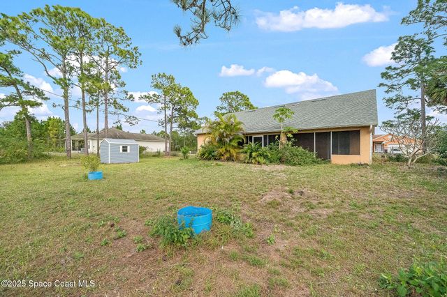 2898 Hagdom Avenue SE, Palm Bay, FL 32909