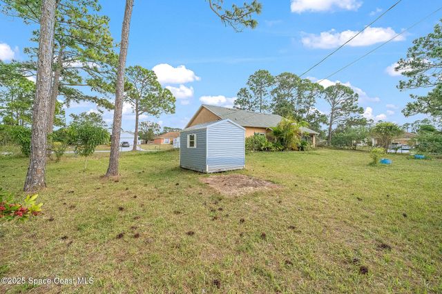 2898 Hagdom Avenue SE, Palm Bay, FL 32909