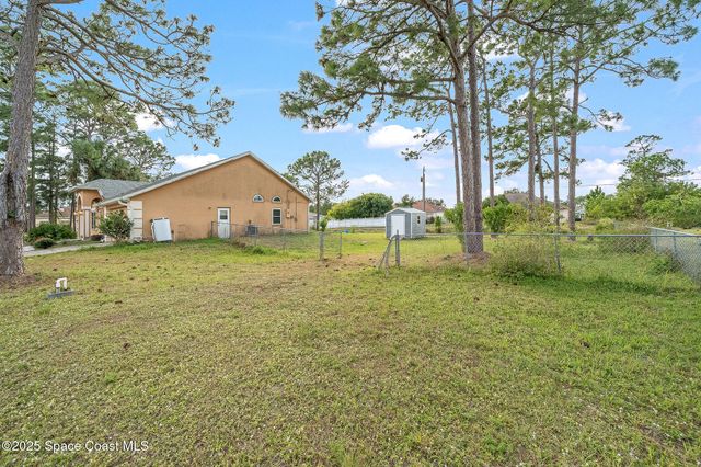 2898 Hagdom Avenue SE, Palm Bay, FL 32909