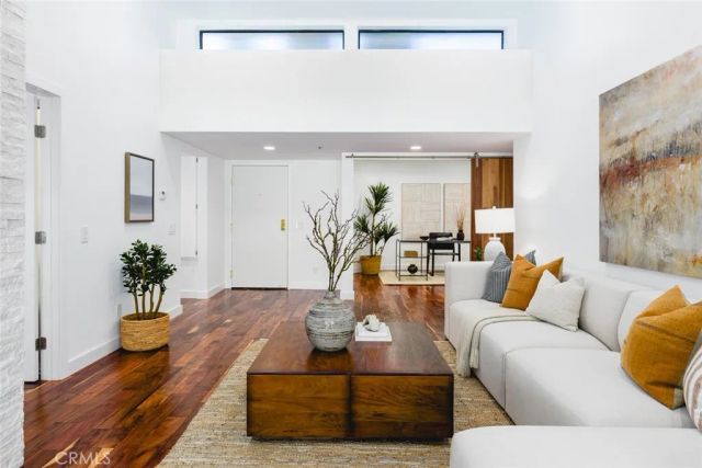 280 Cagney Lane 301, Newport Beach, CA 92663