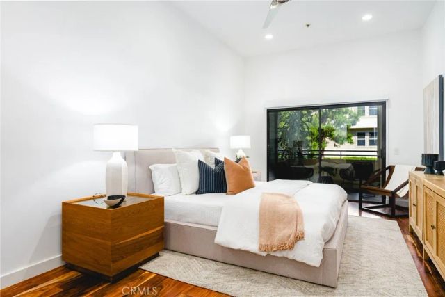 280 Cagney Lane 301, Newport Beach, CA 92663