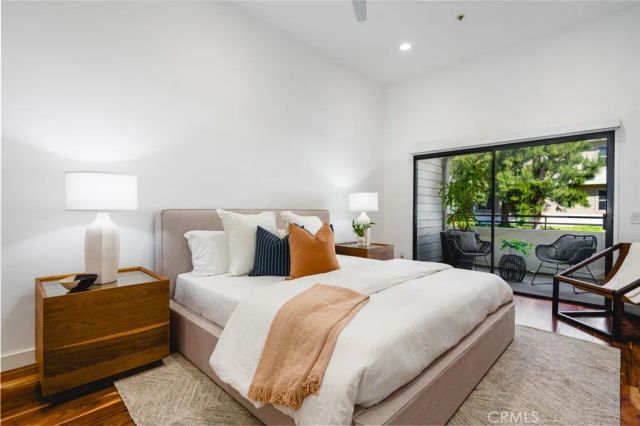 280 Cagney Lane 301, Newport Beach, CA 92663