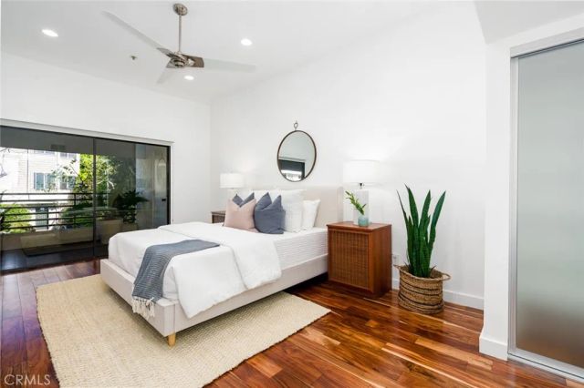 280 Cagney Lane 301, Newport Beach, CA 92663