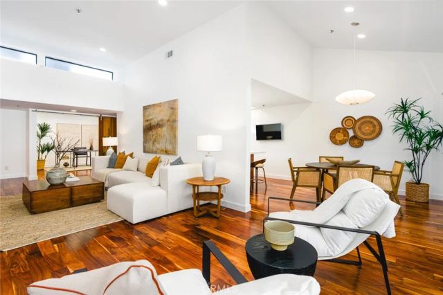 280 Cagney Lane 301, Newport Beach, CA 92663