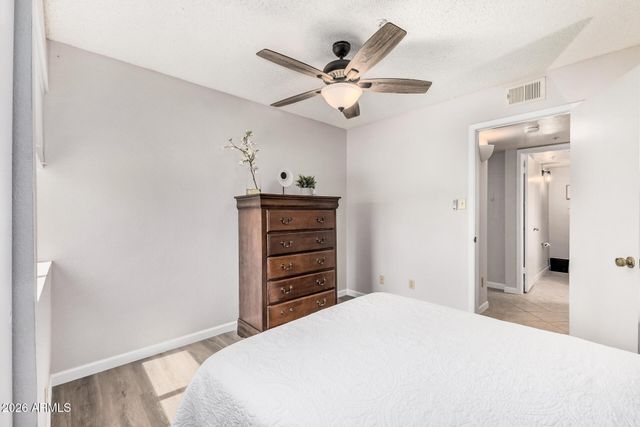 5757 W EUGIE Avenue 1060, Glendale, AZ 85304