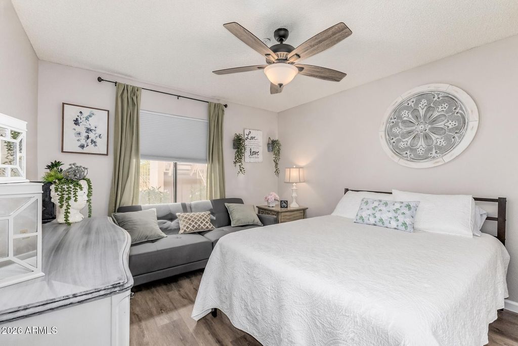 Image 13 of property listing at 5757 W EUGIE Avenue 1060, Glendale, AZ 85304