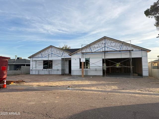 4307 E AVALON Drive, Phoenix, AZ 85018