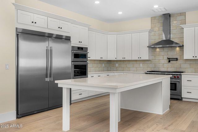 4307 E AVALON Drive, Phoenix, AZ 85018