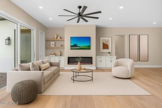 4307 E AVALON Drive, Phoenix, AZ 85018