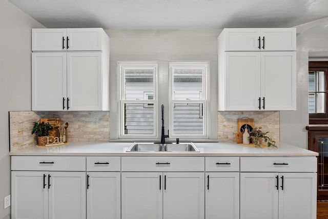 2772 N 52nd STREET, Milwaukee, WI 53210