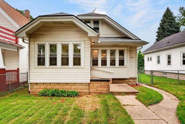 2772 N 52nd STREET, Milwaukee, WI 53210