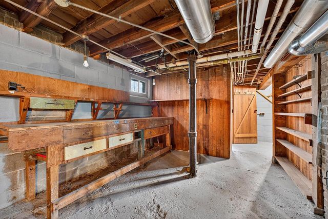 2772 N 52nd STREET, Milwaukee, WI 53210