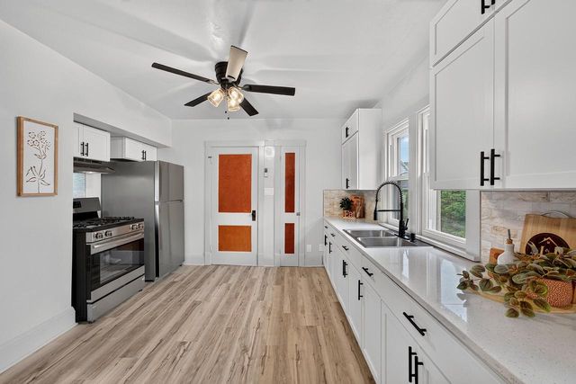 2772 N 52nd STREET, Milwaukee, WI 53210