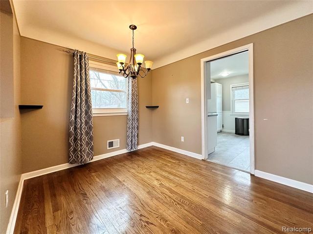 22801 Doremus Street, Saint Clair Shores, MI 48080