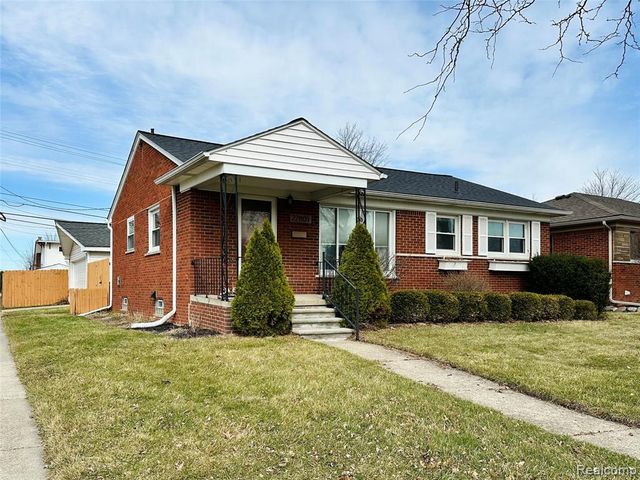 22801 Doremus Street, Saint Clair Shores, MI 48080
