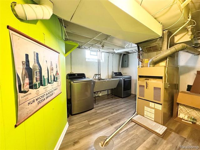 22801 Doremus Street, Saint Clair Shores, MI 48080