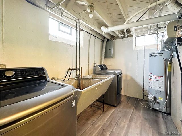 22801 Doremus Street, Saint Clair Shores, MI 48080