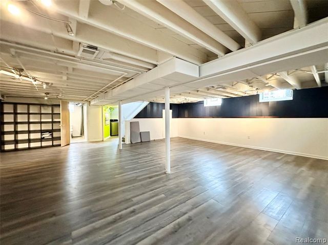 22801 Doremus Street, Saint Clair Shores, MI 48080