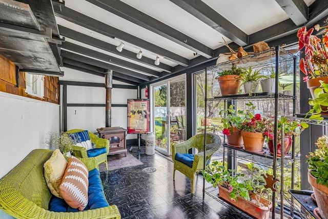 12 Pine St, Franklin, MA 02038