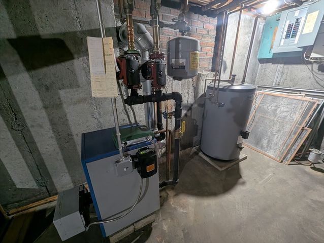 12 Pine St, Franklin, MA 02038