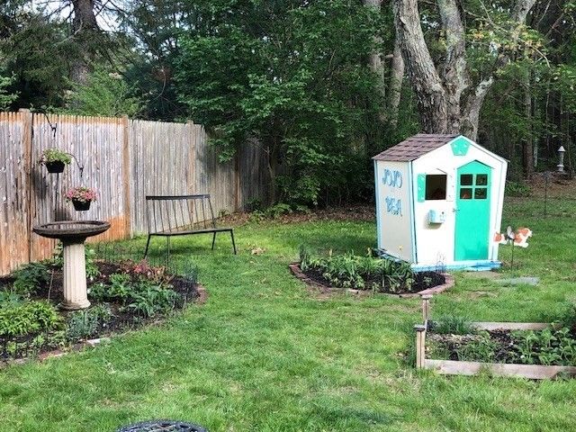 12 Pine St, Franklin, MA 02038