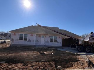 120 Lake Hollow Court, Labadie, MO 63055