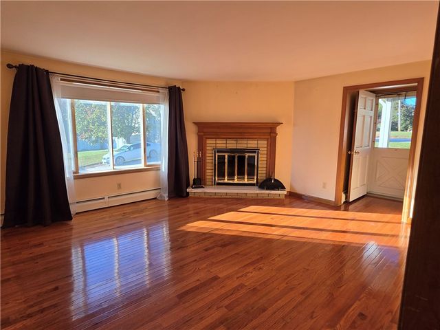 45 Edward Street, Coventry, RI 02816