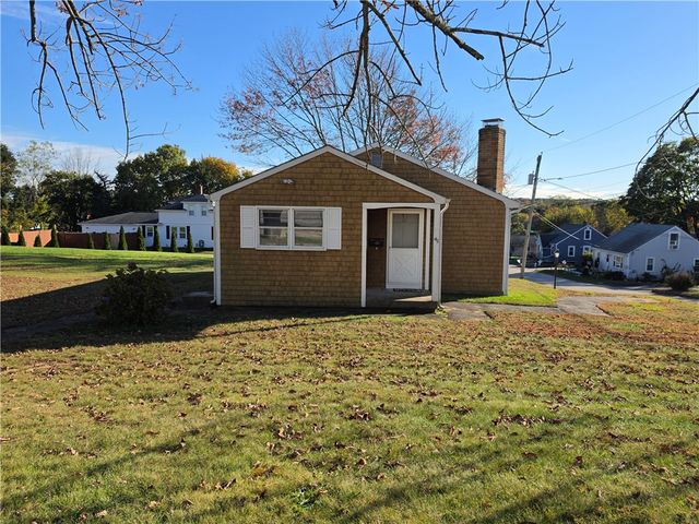 45 Edward Street, Coventry, RI 02816